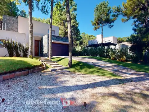Casa en Venta de 5 dormitorios