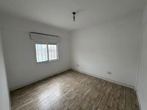 Departamento en Alquiler en Villa Insuperable, $ 600.000