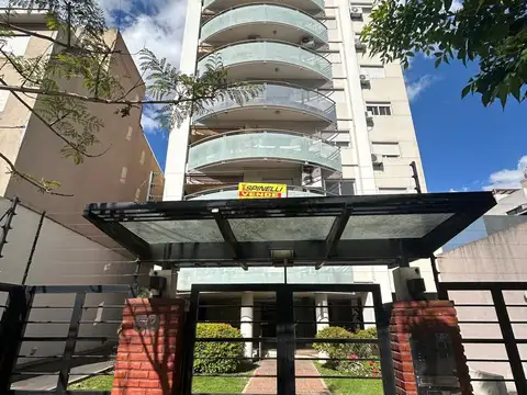 DEPARTAMENTO DE 4 AMBIENTES - EN VENTA - HAEDO SUR.