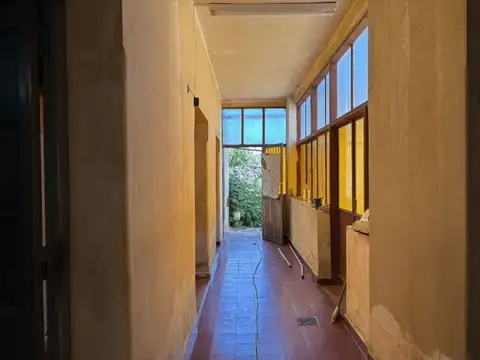 CASA DE 4 AMBIENTES EN VENTA A 8 MIN DEL CENTRO