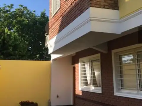 TRIPLEX EN MONTE GRANDE