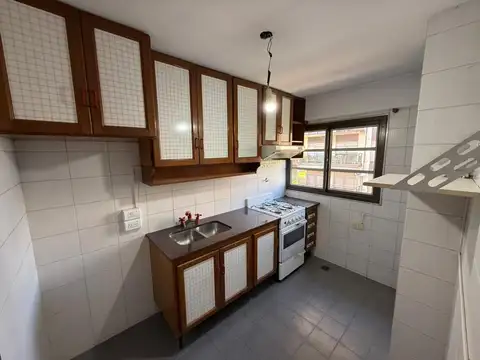 9 De Julio 100, Piso 4