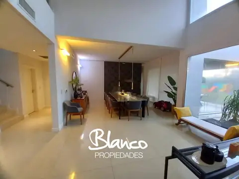 Casa  en Venta en Armenia, Pilar, G.B.A. Zona Norte