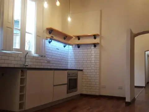 Hermoso 4 ambientes tipo Loft en San Telmo! con Terraza y parrilla!