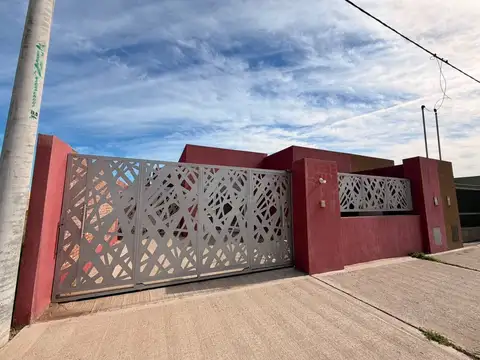 REMAX ALQUILA /CASA /A ESTRENAR /2 DORMITORIOS