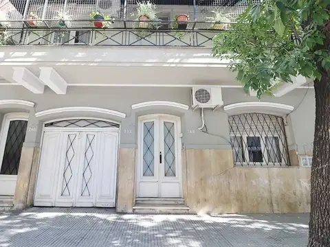 Depto Tipo Casa en Venta con 1 cocheras