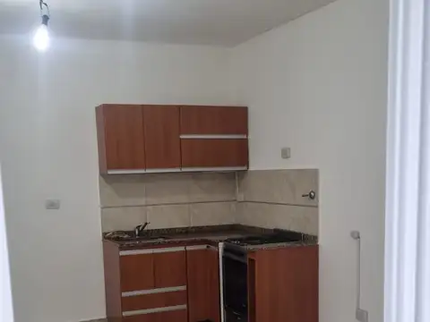 Depto Tipo Casa en Alquiler de 2 ambientes
