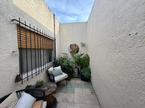 Depto Tipo Casa en Venta de 2 ambientes