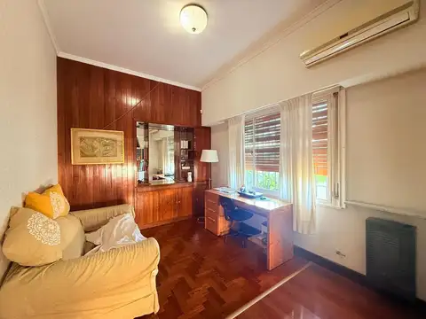 casa a la venta con pileta barrio sarmiento lujan