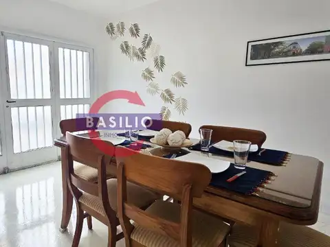 Depto Tipo Casa en Venta con 1 cocheras