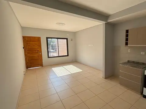 ¡OPORTUNIDAD ÚNICA! CASA EN ALQUILER, GODOY CRUZ