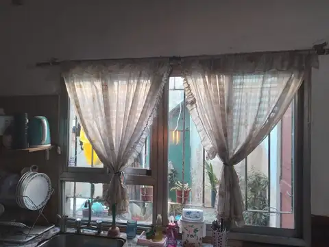 Casa 3 ambientes y medio con garaje U$s 50.000.-