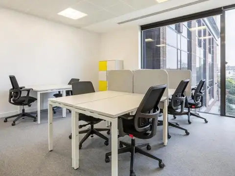 Oficina en Alquiler en Chacras de Coria, $ 315.141