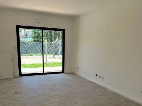 Departamento en Alquiler en La Lonja, USD 600