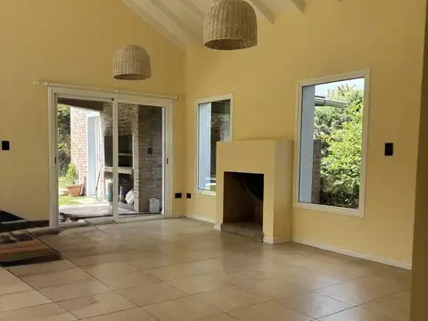 Casa en Alquiler en Santa Maria De Los Olivos, USD 1.900