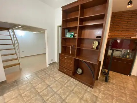 Depto Tipo Casa en Alquiler de 4 ambientes