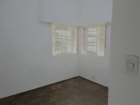 Venta depto 2 amb con balcón