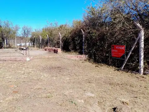 LOTE CON BASE CONSTRUIDA EN VENTA – USD 22.000