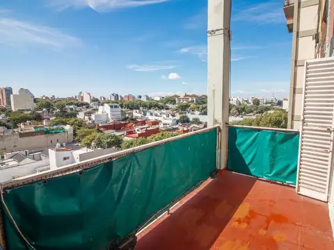 Venta Muy luminoso Dpto 3 amb Parque Patricios