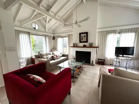 Casa en Alquiler Temporal de 4 dormitorios