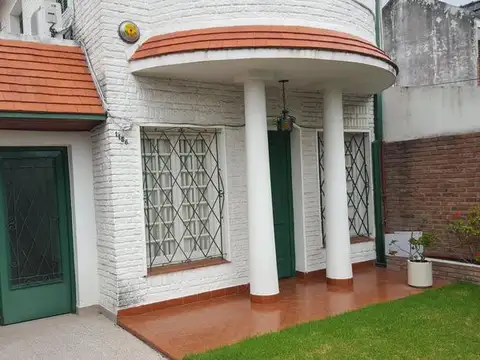 Casa en Venta en Burzaco, USD 155.000