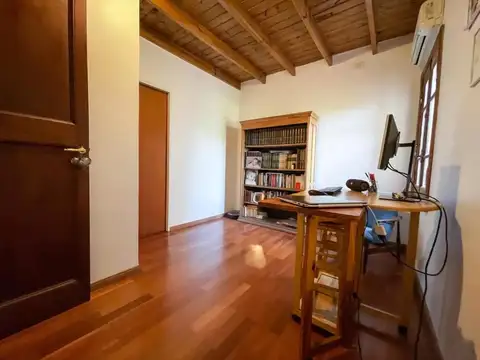 Depto Tipo Casa en Venta con 1 cocheras
