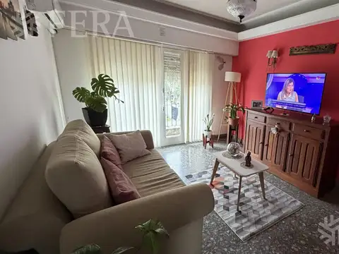 Depto Tipo Casa en Venta en Bernal, USD 90.000
