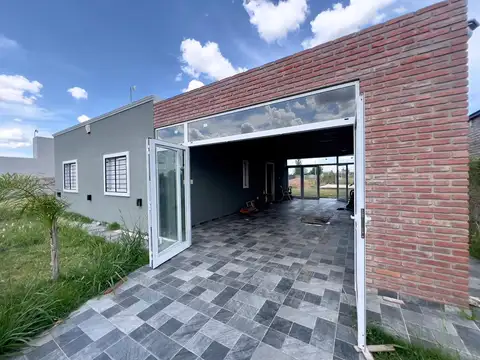Camino De Los Inmigrantes 1400