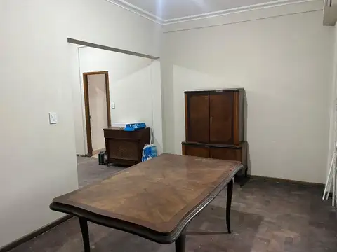 Depto Tipo Casa en Venta en Parque Chacabuco, USD 165.000