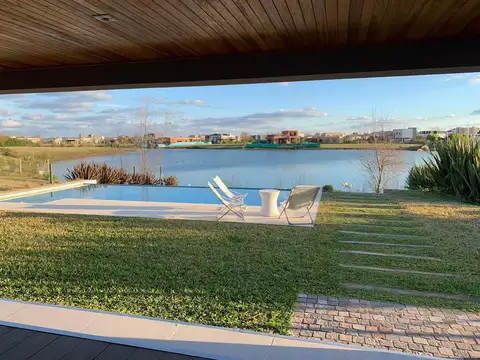 Casa en Venta en El Cantón - Norte, USD 630.000