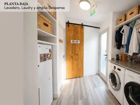 Casa en Venta con 2 cocheras