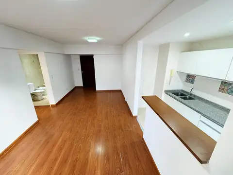 Departamento en Alquiler en San Fernando Vías  /  Centro, $ 700.000