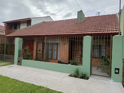 Intendente Andrés Mac Gaul 400