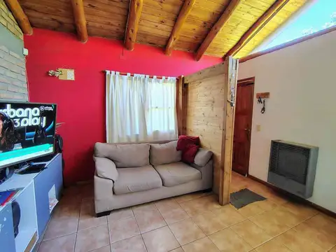 Casa 4 ambientes con 1 baño