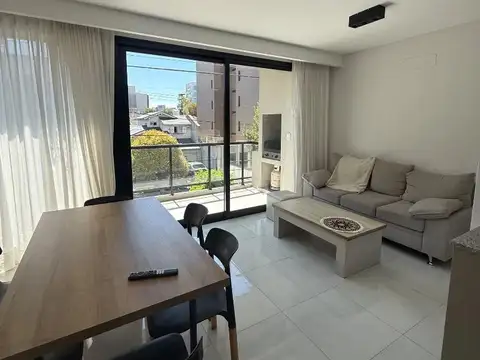 DEPARTAMENTO 2 AMBIENTES CON COCHERA Y BAULERA
