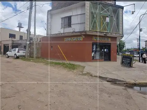 Av. Julian M. Castro 600