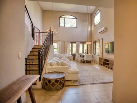 Casa en Venta en Altamira, USD 430.000
