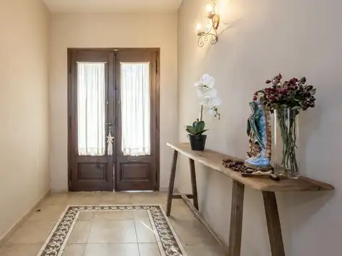Casa en Venta en Altamira, USD 430.000