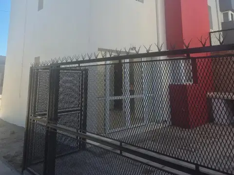 Depto Tipo Casa en Alquiler en General Fernandez Oro, $ 1.300.000