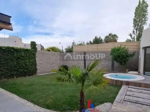 Casa en Alquiler de 3 dormitorios