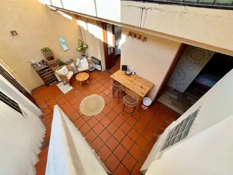 Depto Tipo Casa en Venta en Flores, USD 126.000