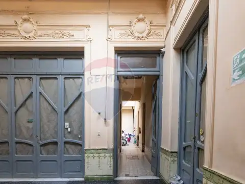 VENTA CENTRO EDIF CON LOCALES CON RENTA 10% ANUAL