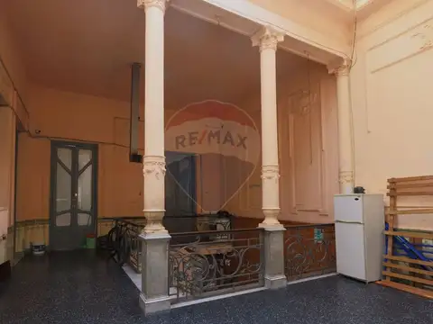 VENTA CENTRO EDIF CON LOCALES CON RENTA 10% ANUAL