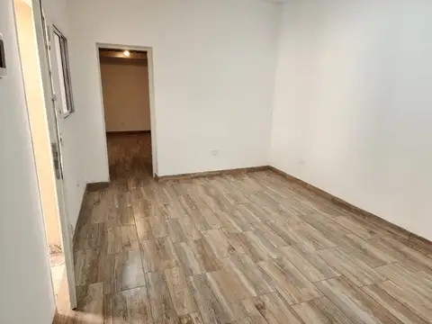 Depto Tipo Casa en Venta en Monserrat, USD 79.000