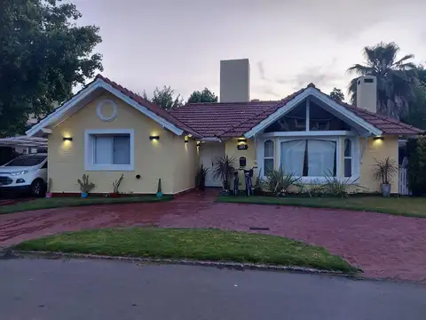 Casa en Venta en Country Campo Chico