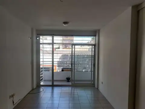 Departamento en Alquiler en Flores, $ 480.000