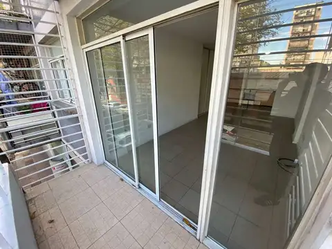 Av Lafuente 100, Piso 1