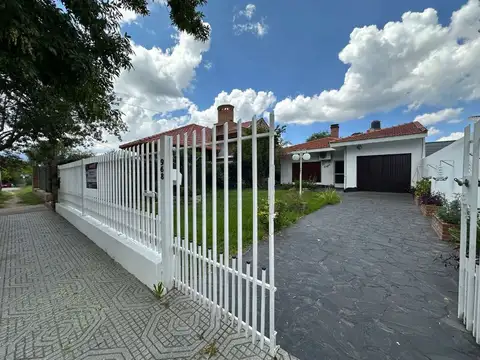 VENTA CASA MINA CLAVERO 2 DORM CON DPTO