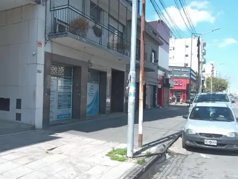Local en Alquiler 40 años