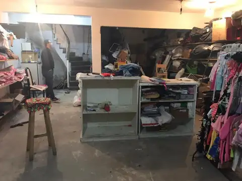 Local de 85mts2 en venta en pleno Lanus!